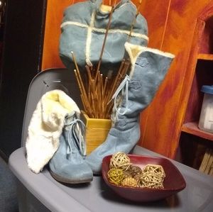 Blue Suede and fur boots and Handbags set